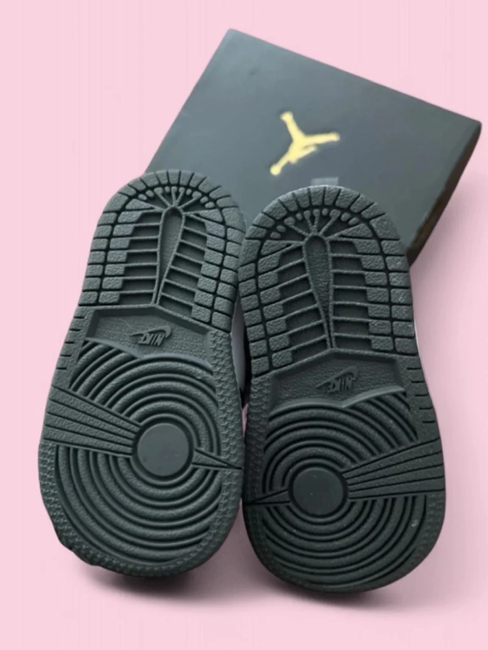 Jordan 1 Mid Toddlers Black and White Sneakers